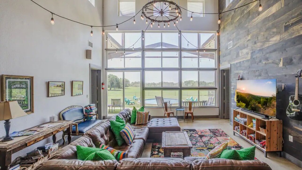 Photo of Livingroom in Fredericksburg