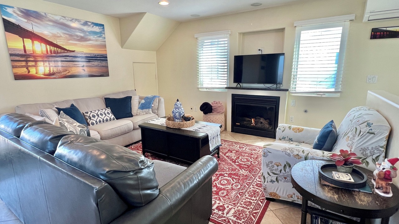Photo of Livingroom in Ocean Beach