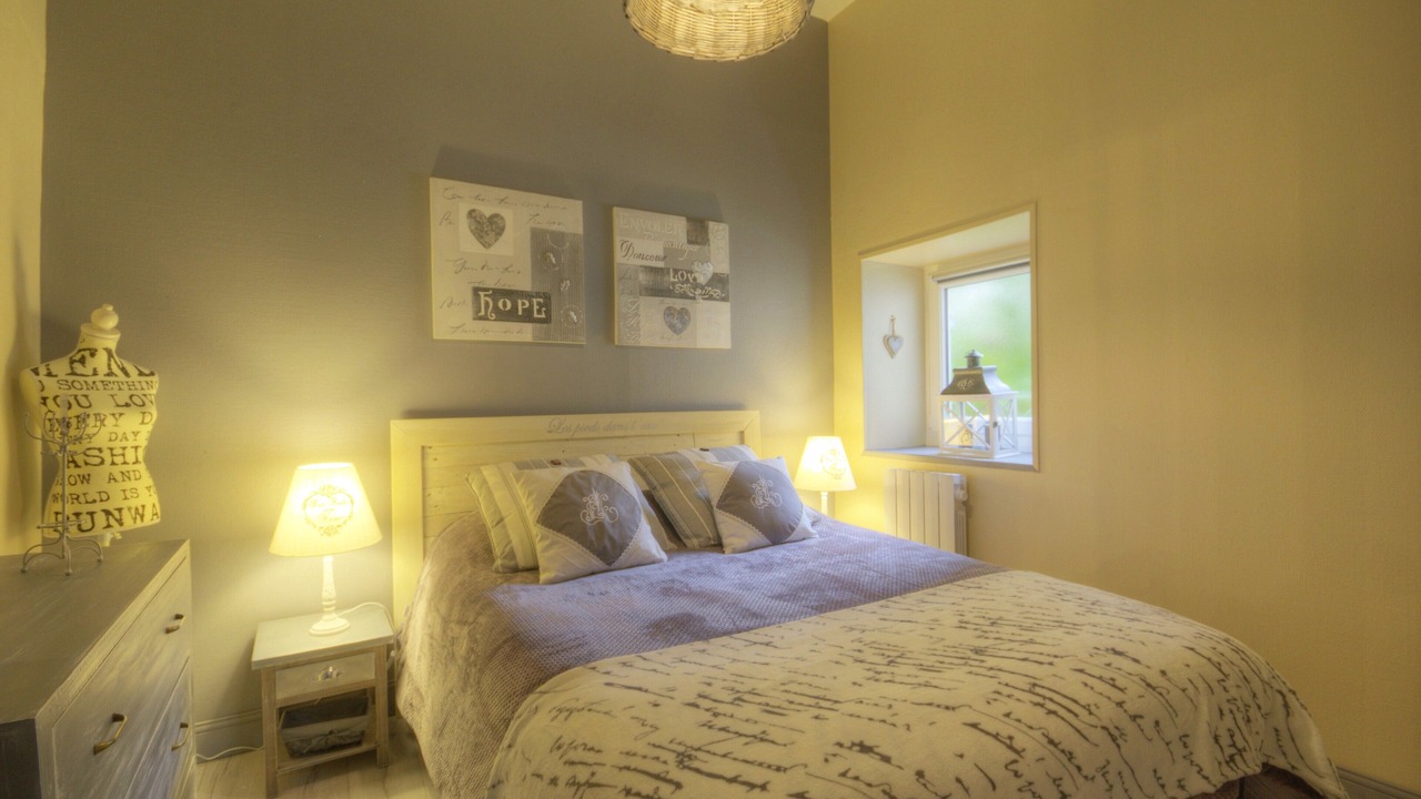Photo of Bedroom in Port-en-Bessin-Huppain