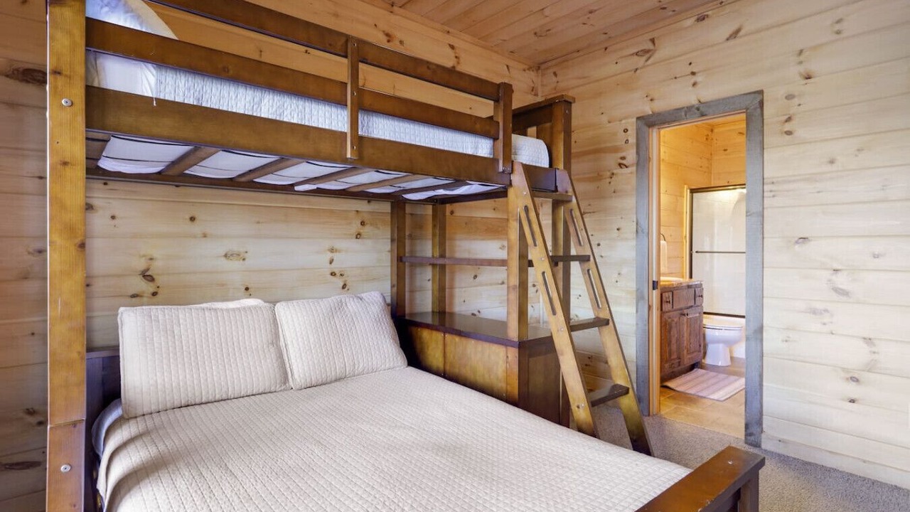 Photo of Bedroom in Blue Ridge
