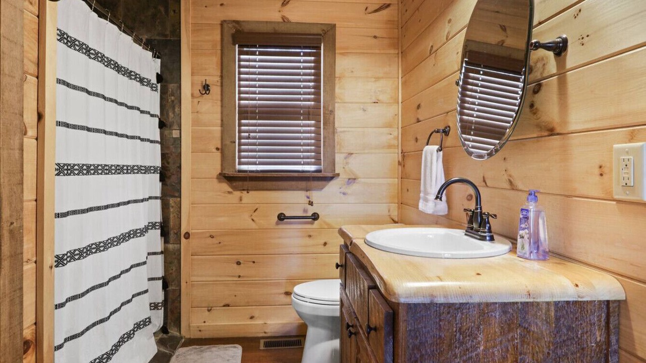 Photo of Bathroom in Blue Ridge