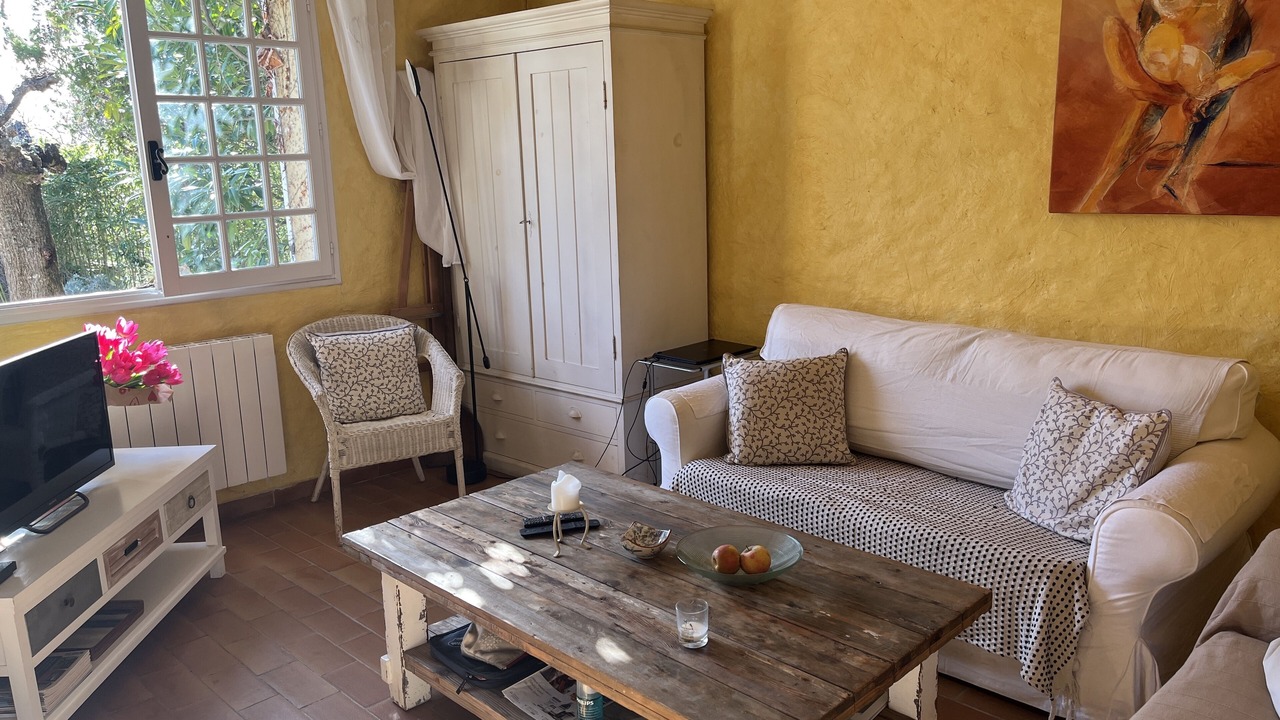 Photo of Livingroom in Les Assions