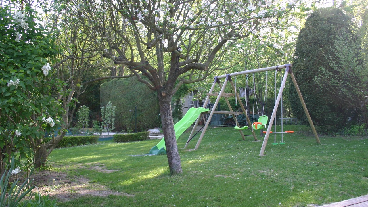 Photo of Others in Ballan-Mire