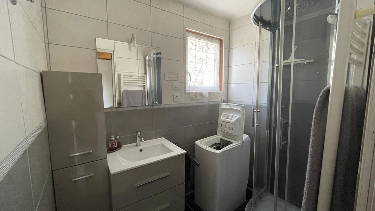 Photo of Bathroom in Greoux-les-Bains