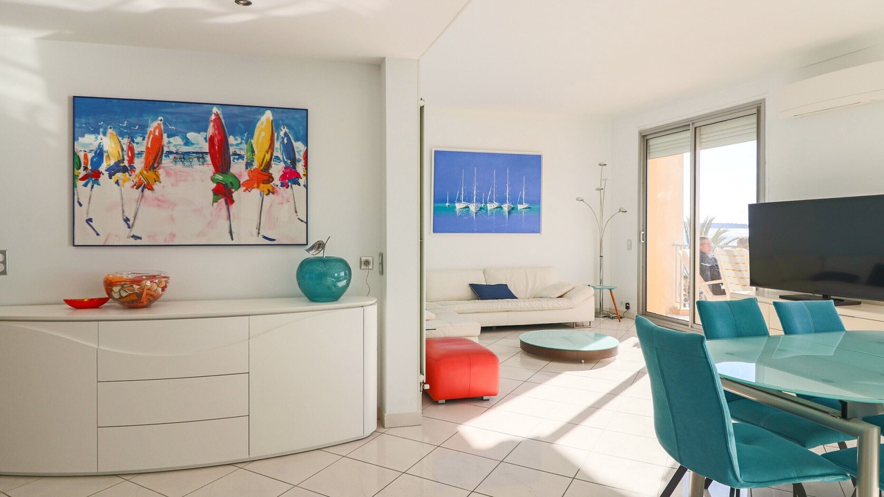 Photo of Livingroom in Cannes City Centre