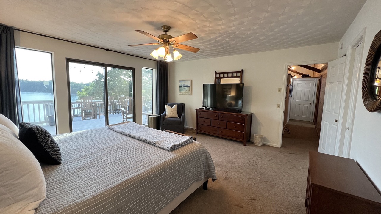 Photo of Bedroom in Huddleston