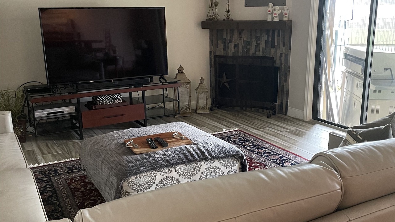Photo of Livingroom in Walden on Lake Conroe
