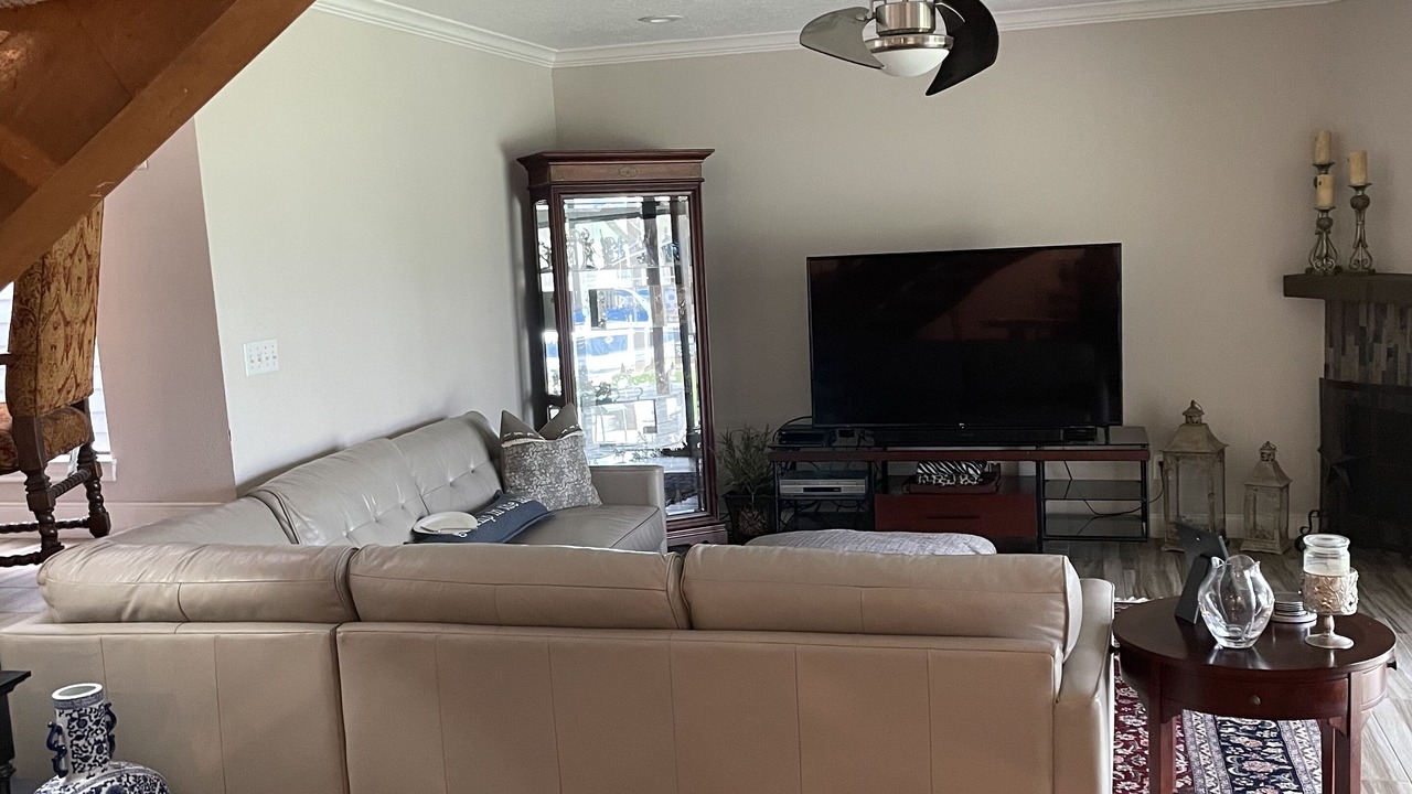 Photo of Livingroom in Walden on Lake Conroe