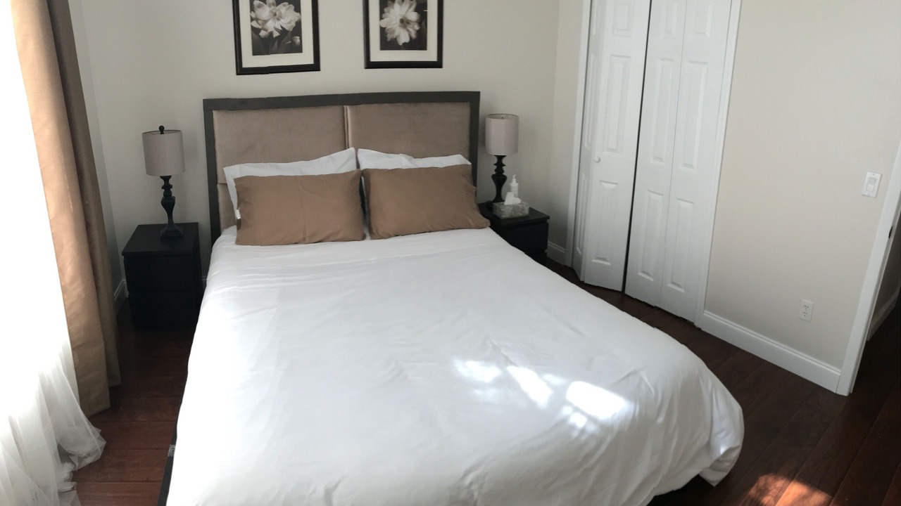 Photo of Bedroom in Fairway Oaks