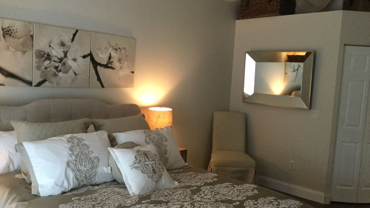 Photo of Bedroom in Fairway Oaks