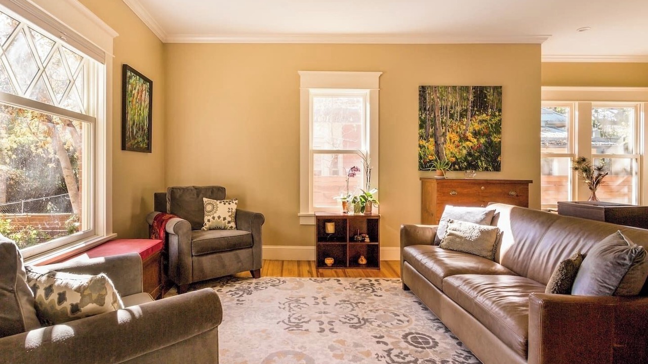 Photo of Livingroom in Whittier