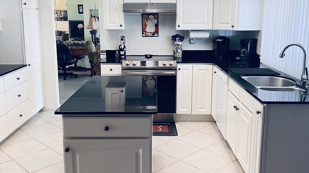 Photo of Bedroom in Bal Harbour