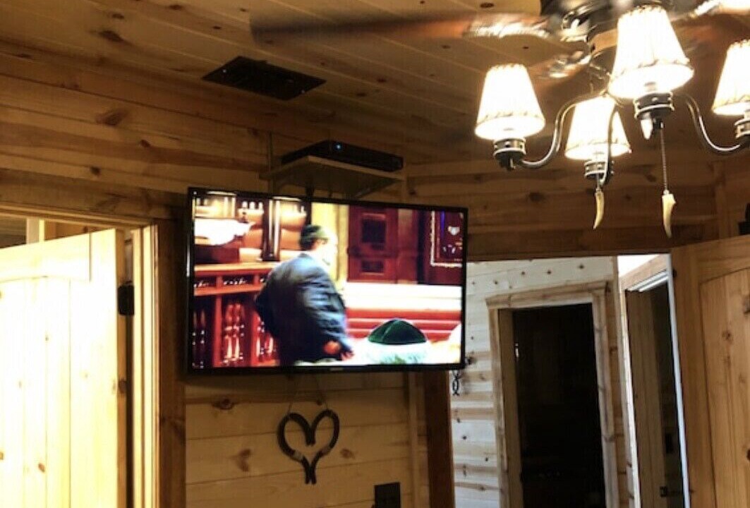 Photo of Others in Broken Bow