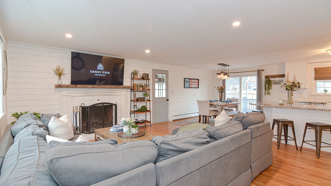 Photo of Livingroom in West Dennis