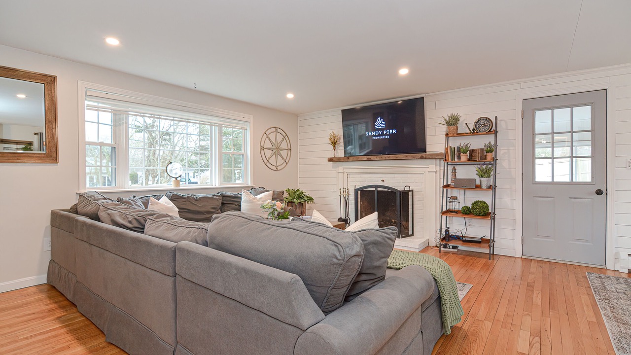 Photo of Livingroom in West Dennis