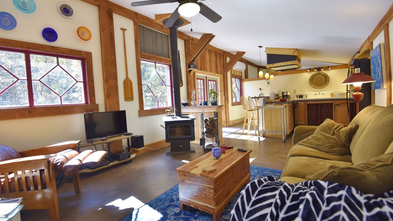 Photo of Livingroom in Candler