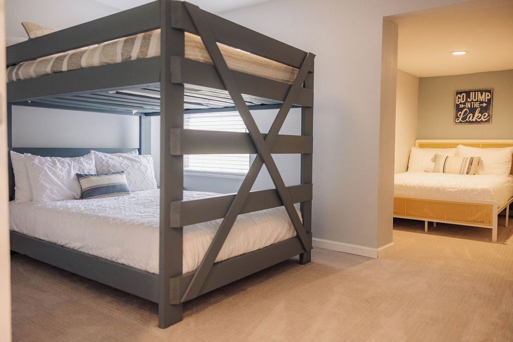 Photo of Bedroom in Highland Lake Estates
