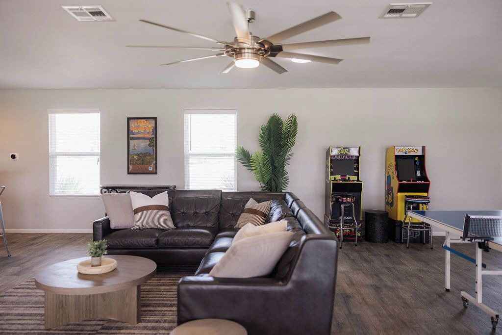 Photo of Livingroom in Highland Lake Estates