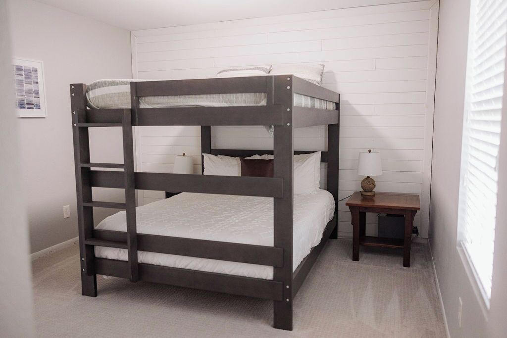 Photo of Bedroom in Highland Lake Estates