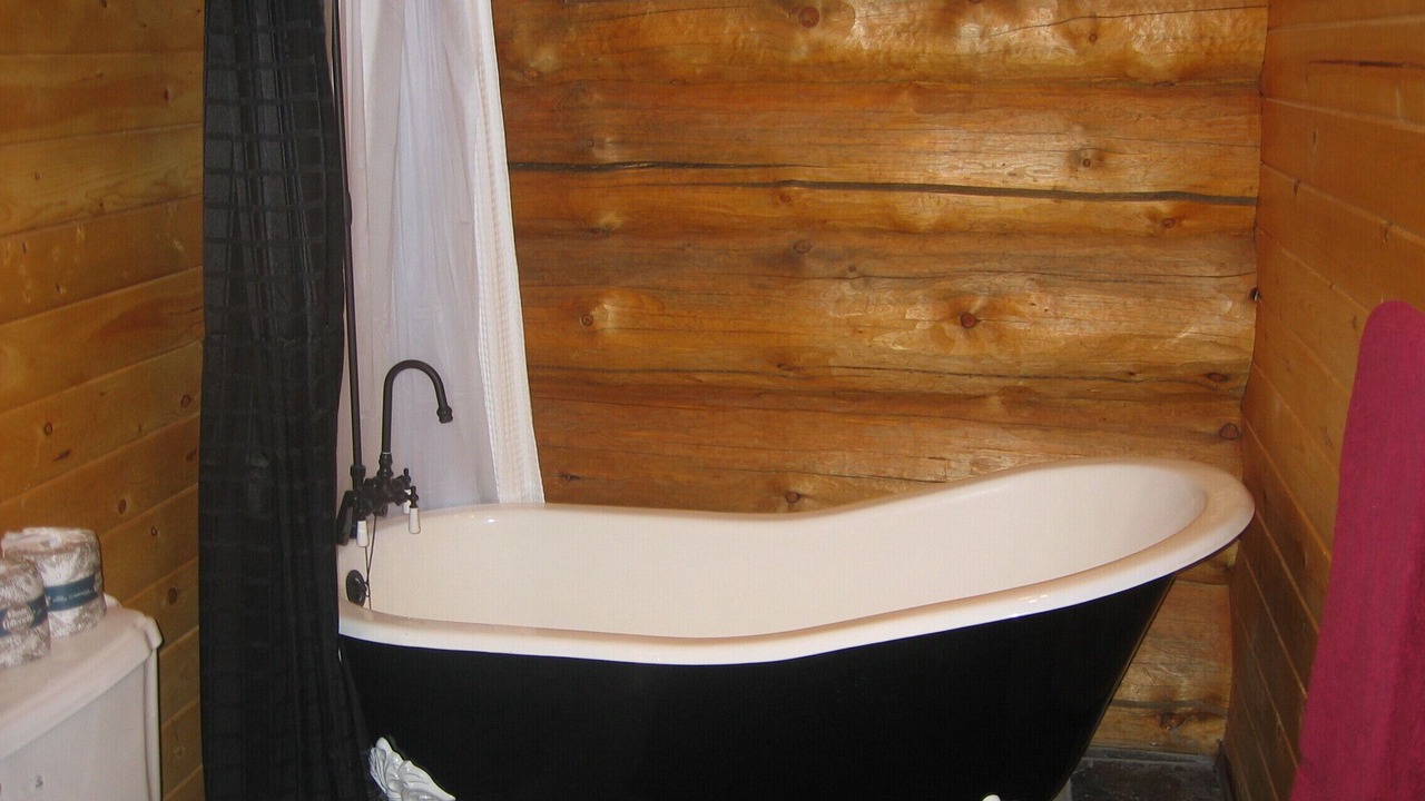 Photo of Bathroom in Cloudcroft