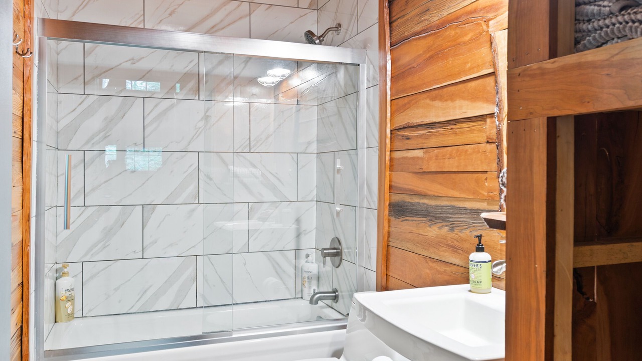 Photo of Bathroom in Campton