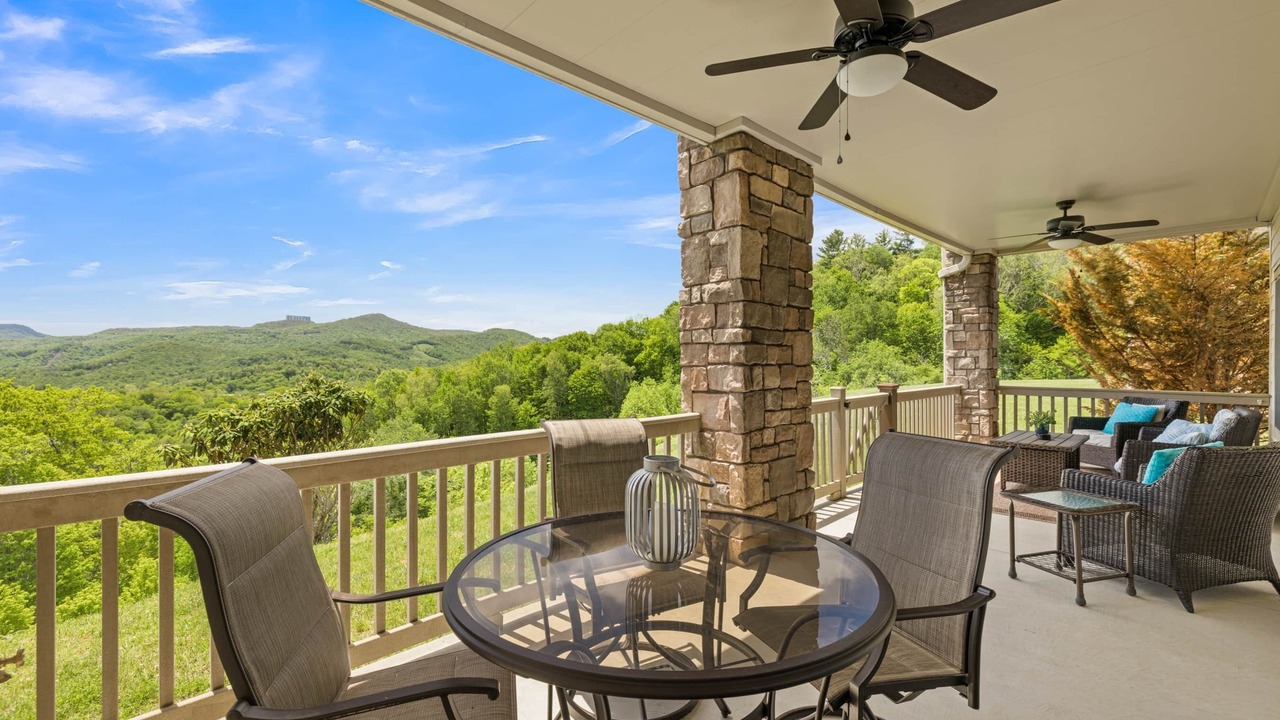 Photo of Patio Balcony in Banner Elk
