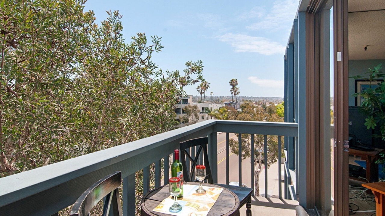 Photo of Patio Balcony in South Mission Beach