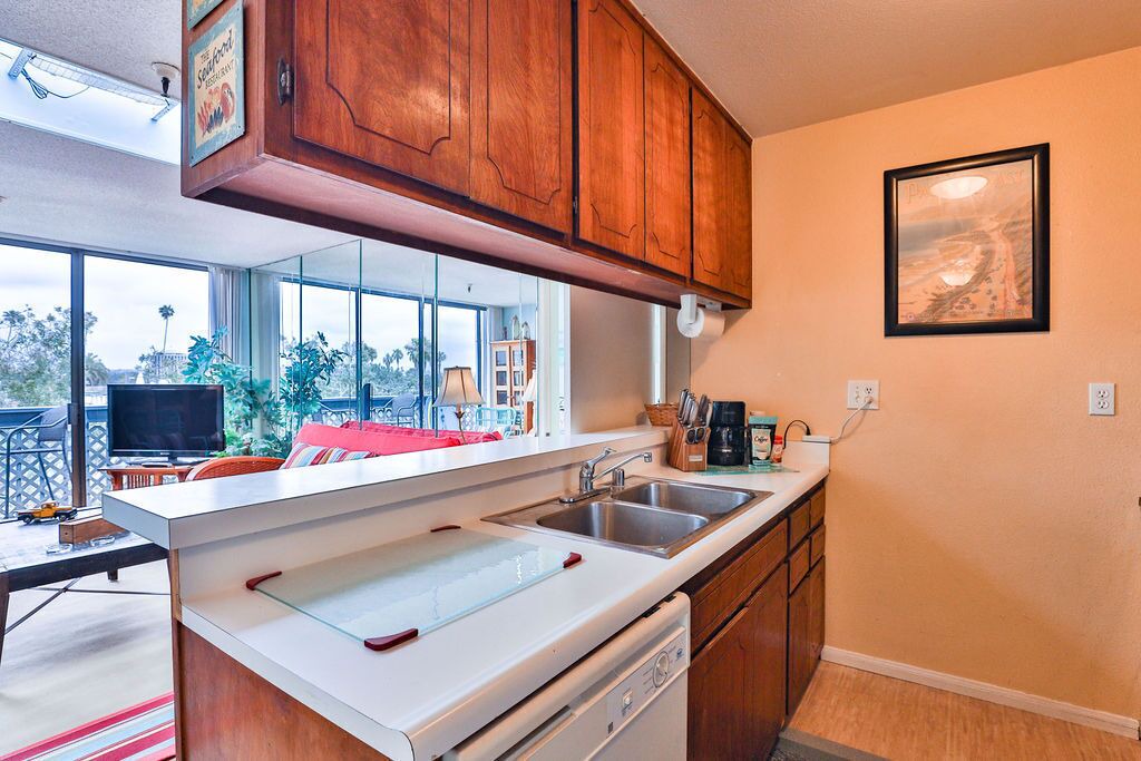 Photo of Kitchen in South Mission Beach