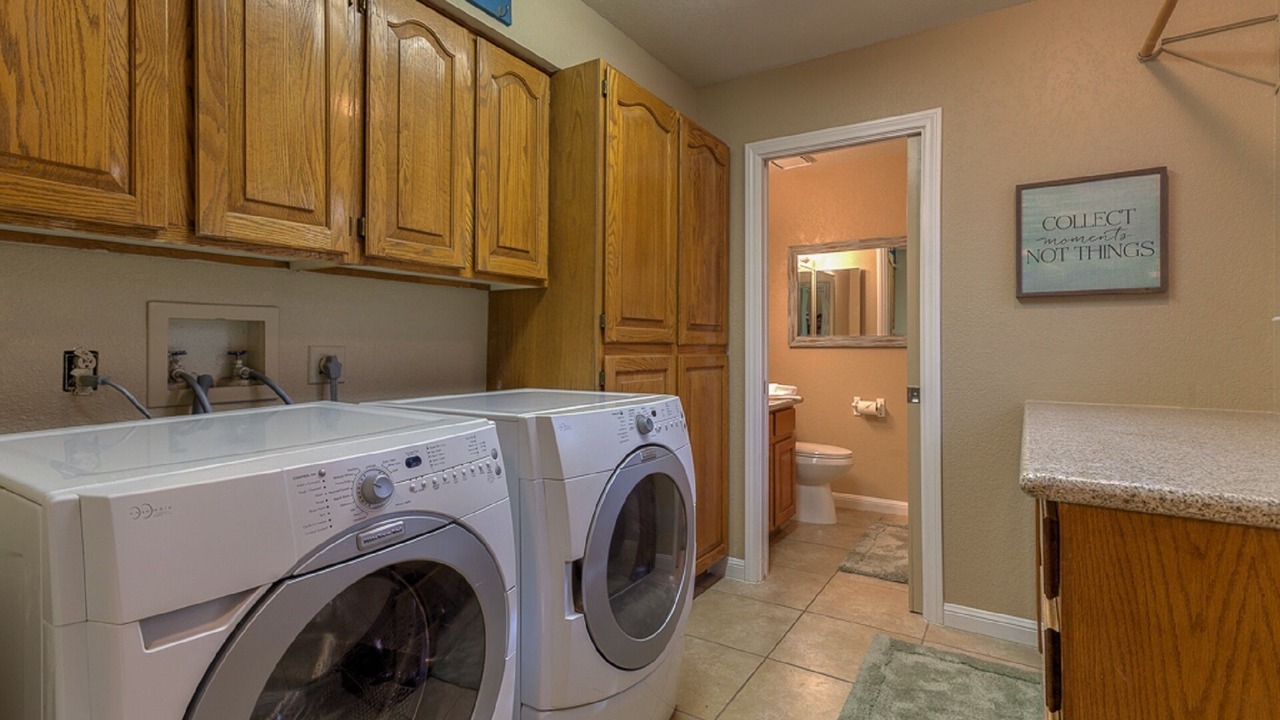 Photo of Bathroom in Canyon Gate