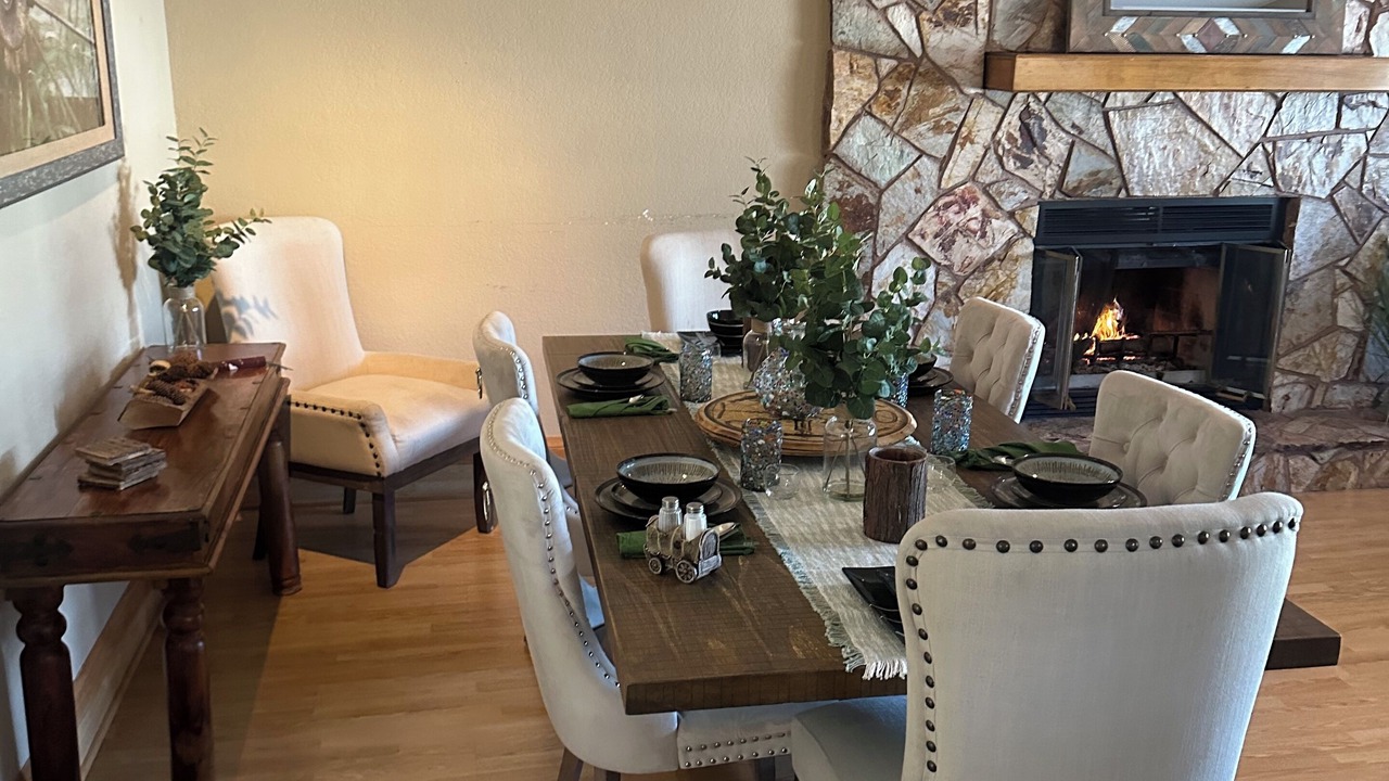 Photo of Bedroom in Canyon Gate