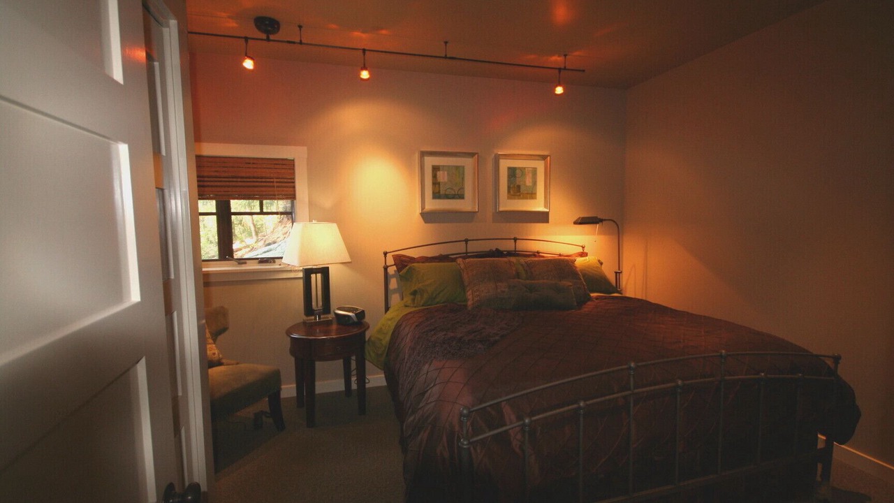 Photo of Bedroom in Eastsound