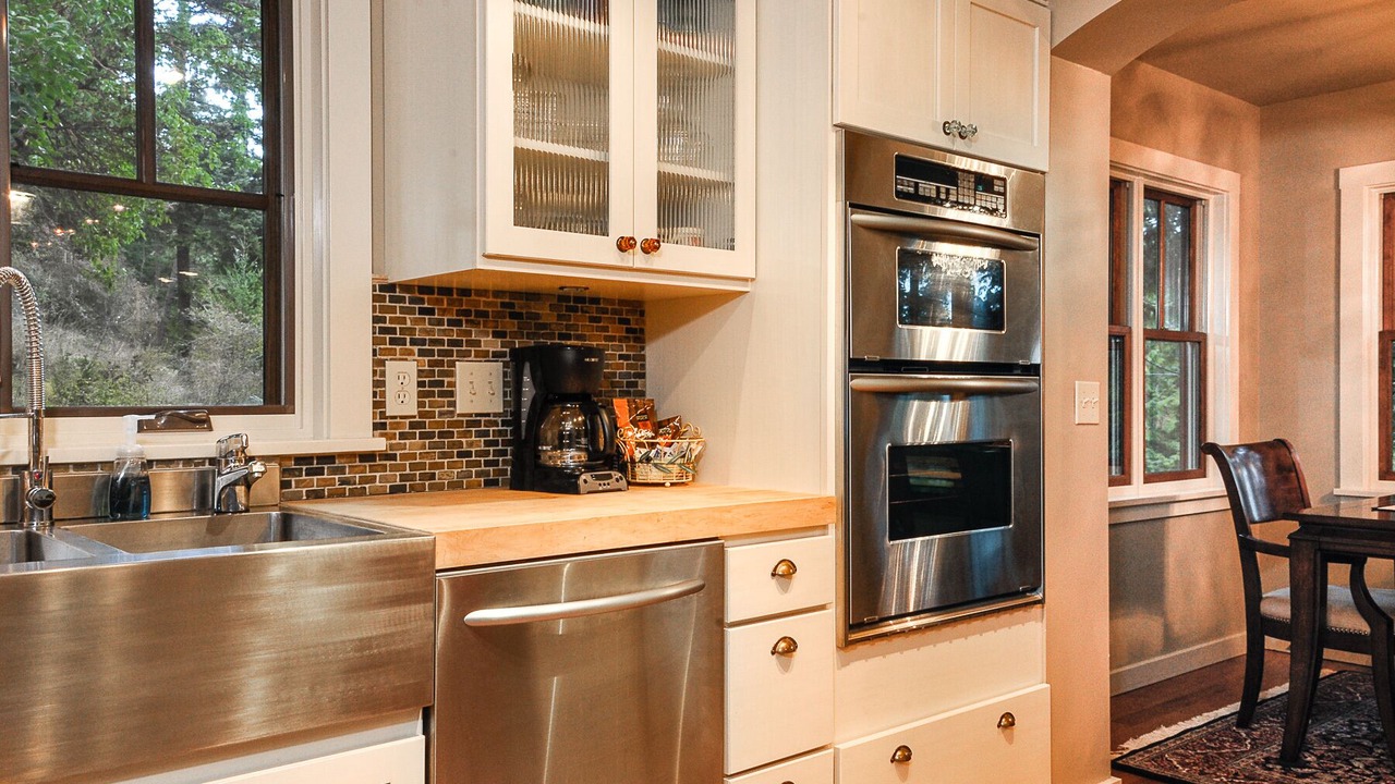 Photo of Kitchen in Eastsound