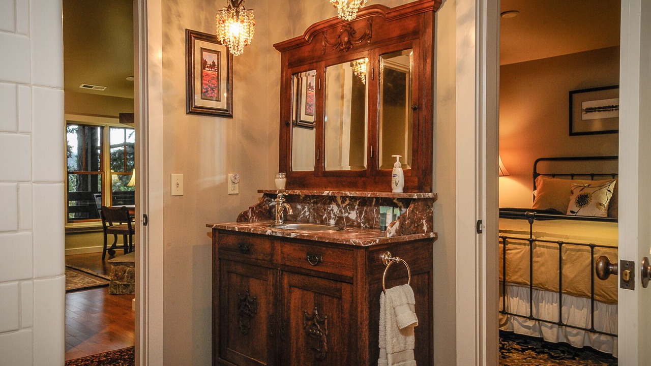 Photo of Others in Eastsound