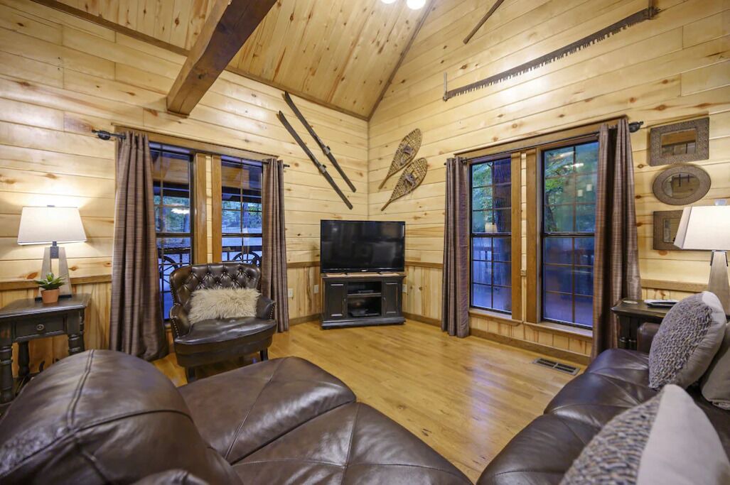 Photo of Livingroom in Broken Bow