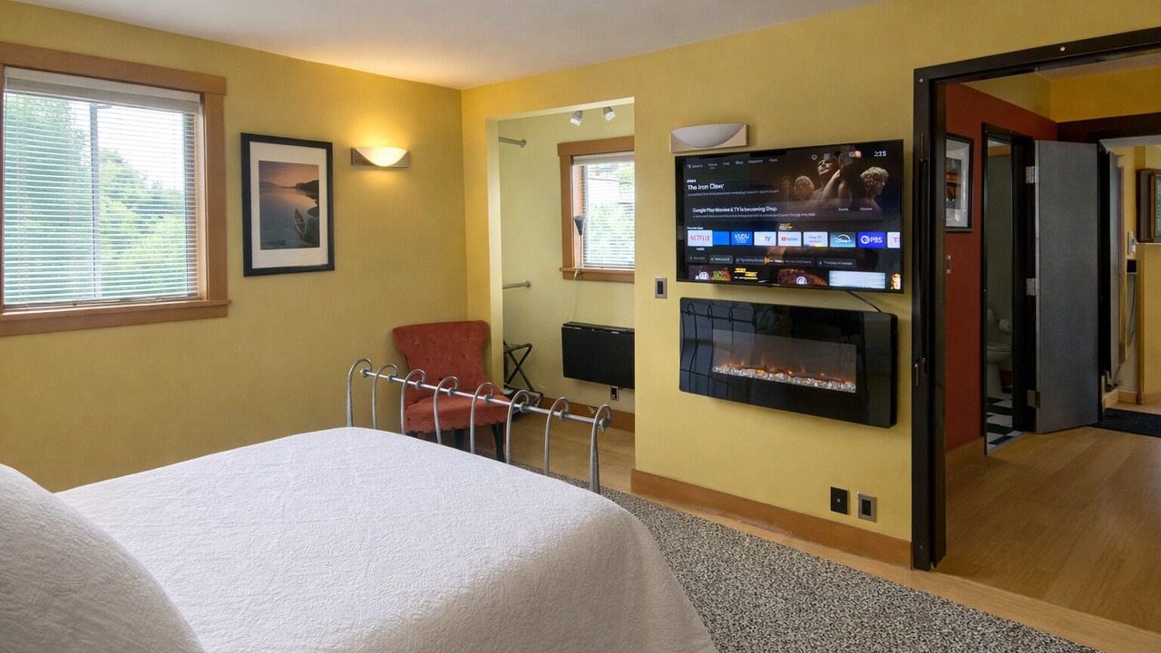 Photo of Bedroom in Ballard