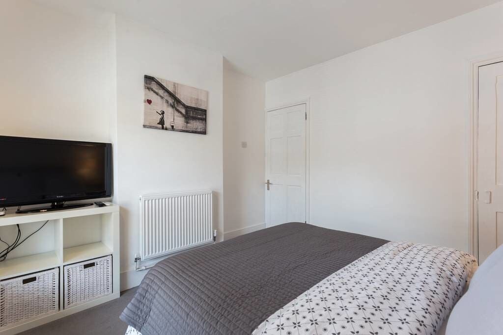 Photo of Bedroom in Luton