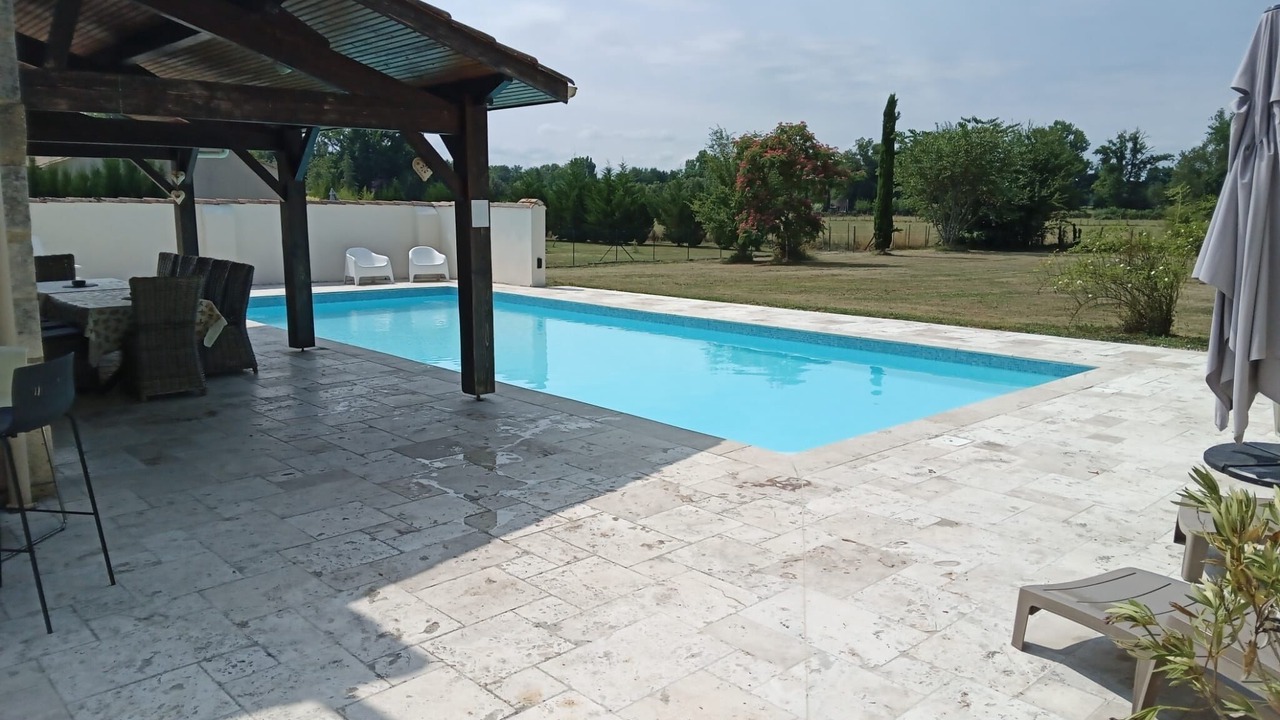 Photo of Outdoor in Laprade