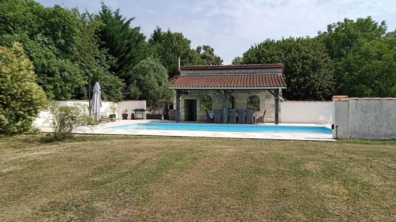 Photo of Outdoor in Laprade