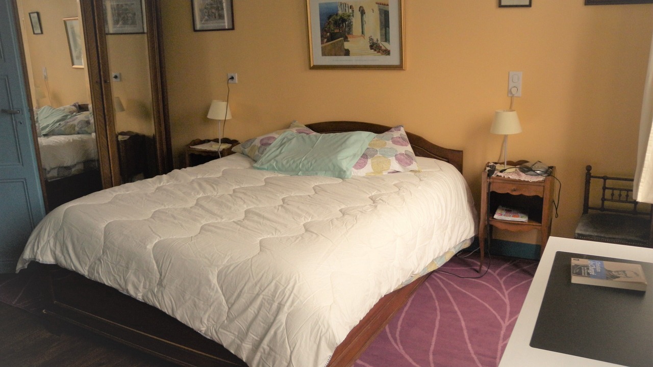 Photo of Bedroom in St-Andre-de-l'Eure
