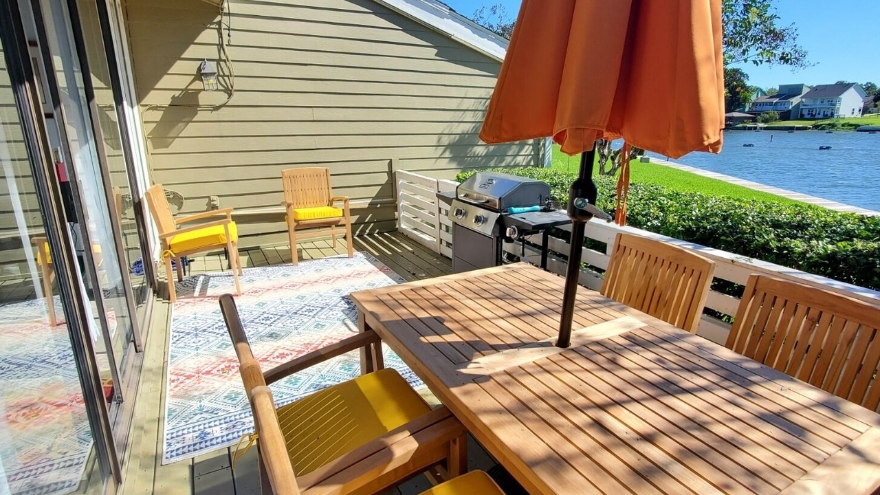 Photo of Outdoor in April Sound
