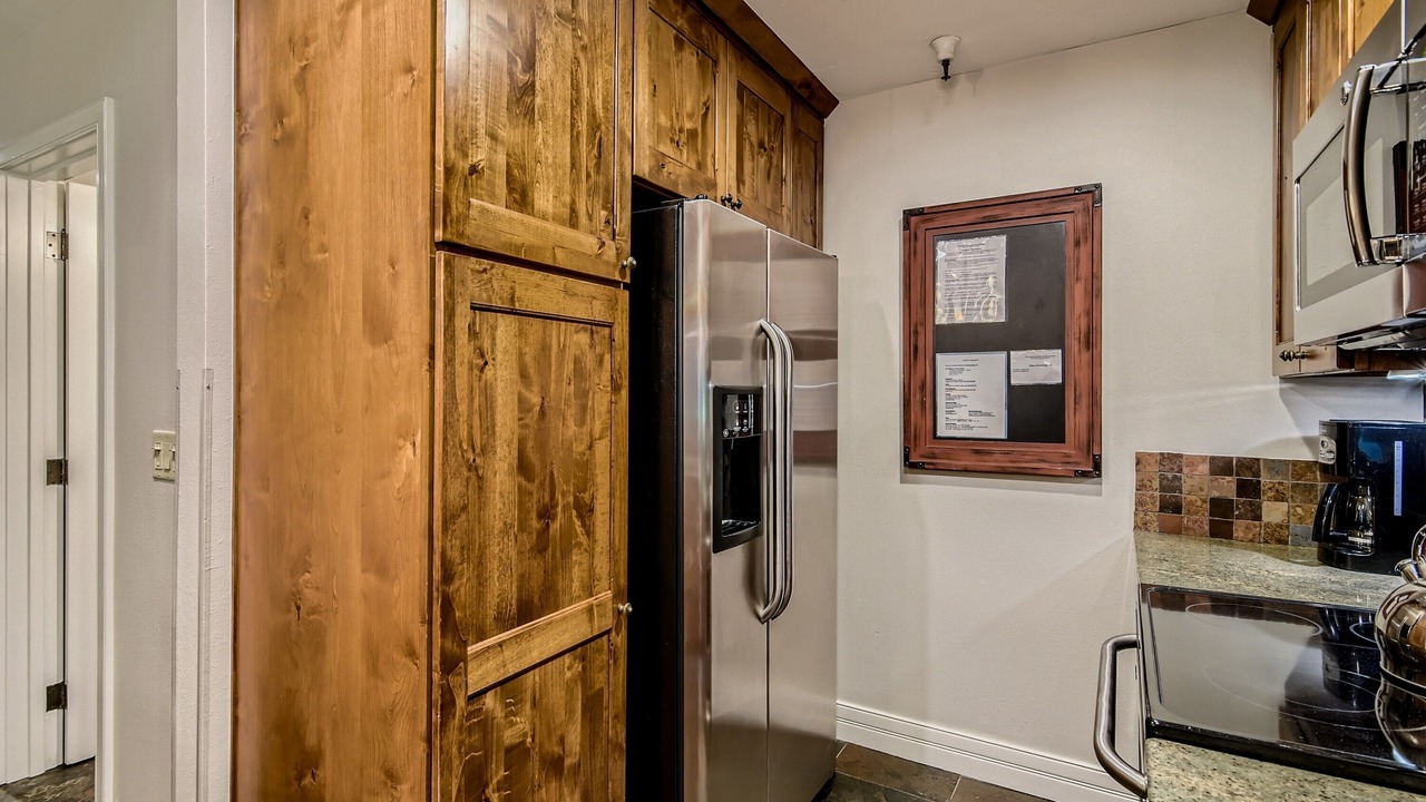 Photo of Kitchen in Peak 9