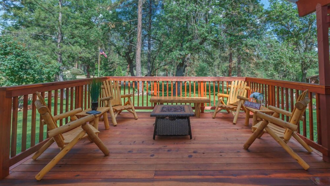 Photo of Others in Mariposa