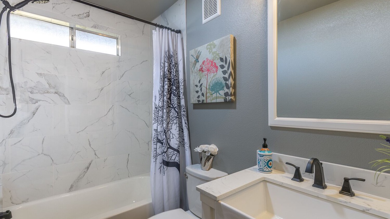 Photo of Bathroom in Mariposa