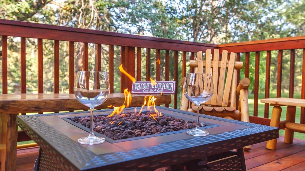 Photo of Others in Mariposa