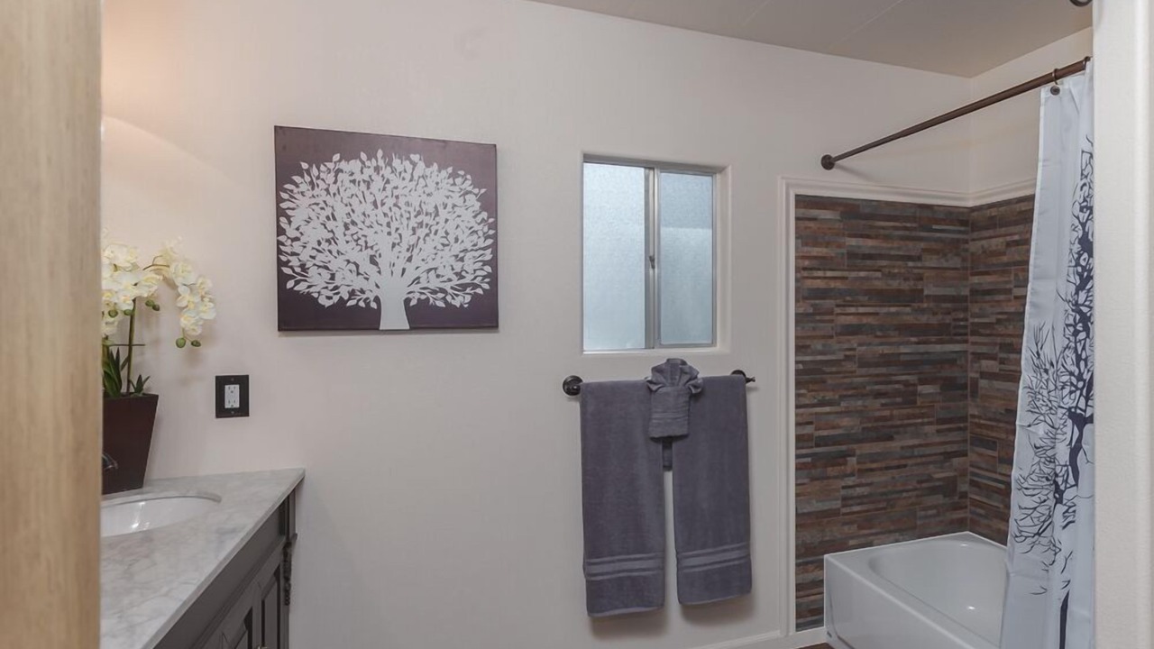 Photo of Bathroom in Mariposa