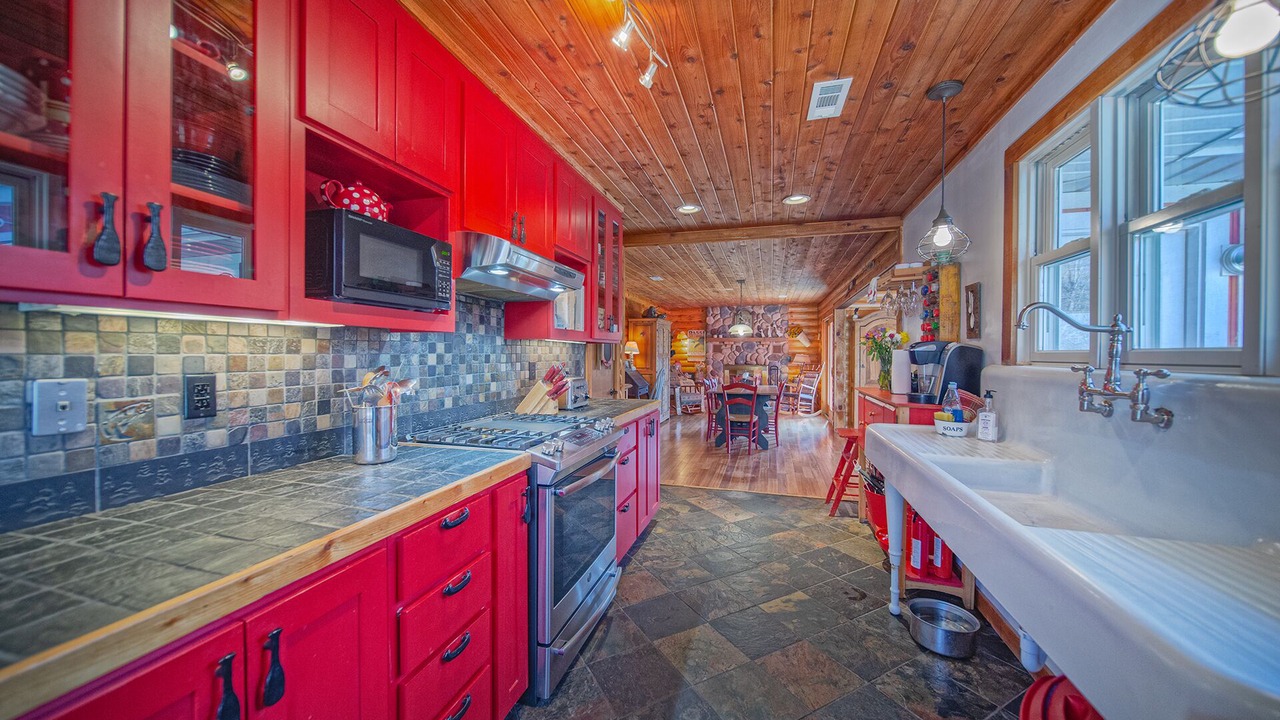 Photo of Kitchen in Huddleston