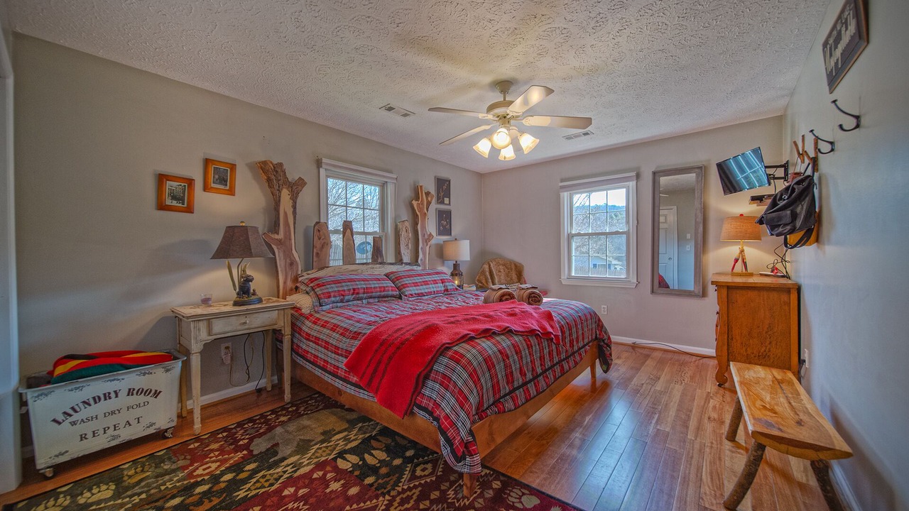 Photo of Bedroom in Huddleston