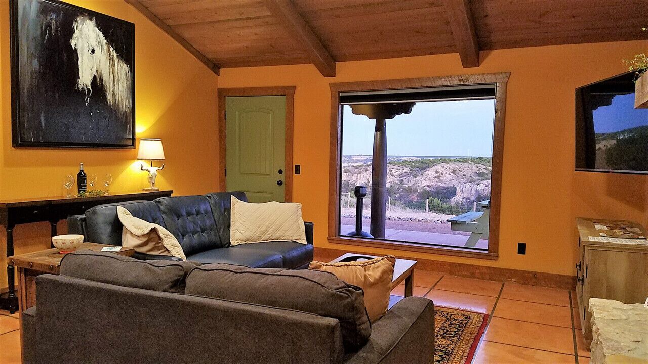 Photo of Livingroom in Canyon
