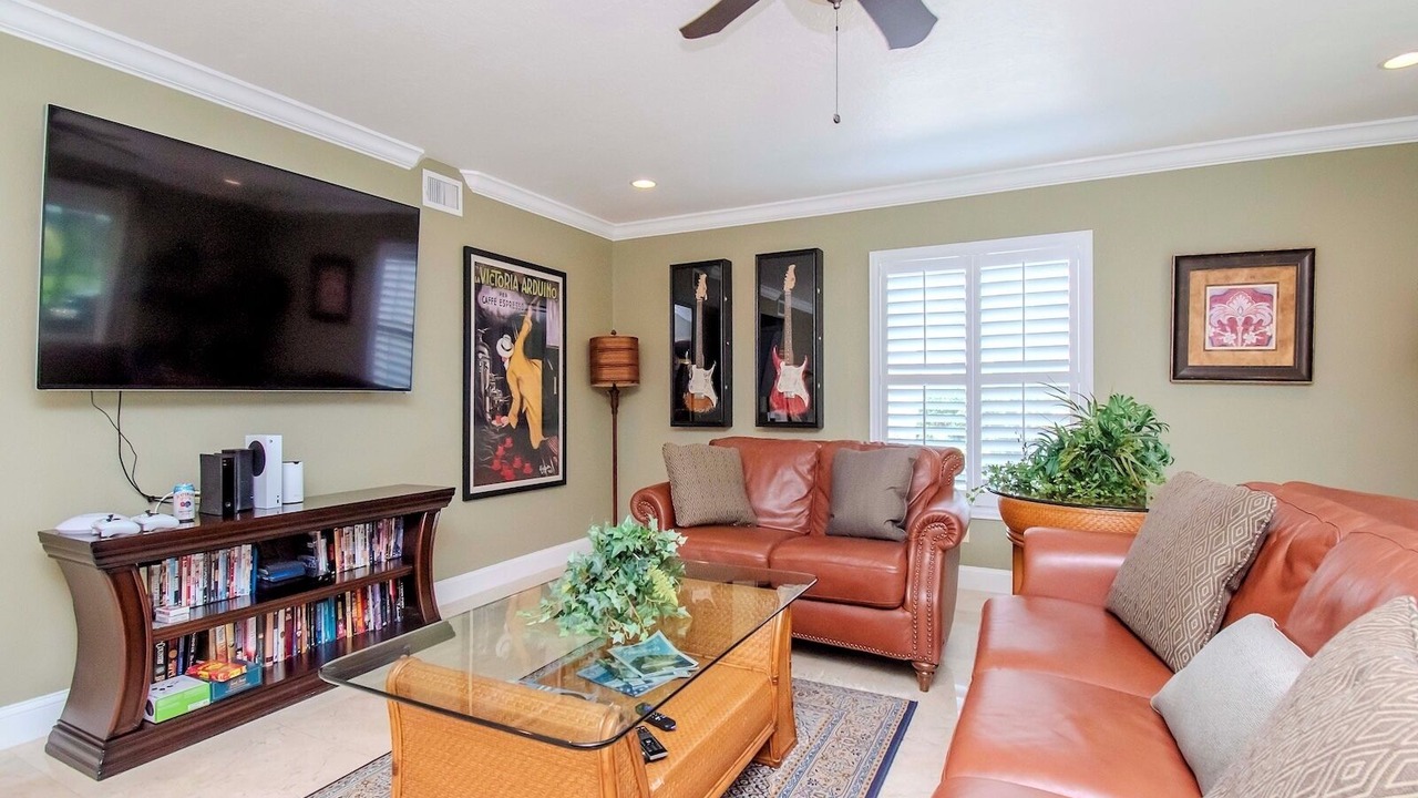 Photo of Livingroom in Lake Tarpon Estates