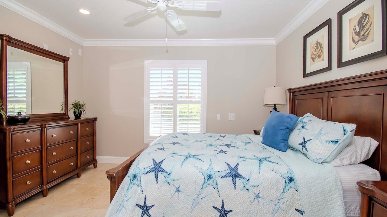 Photo of Bedroom in Lake Tarpon Estates